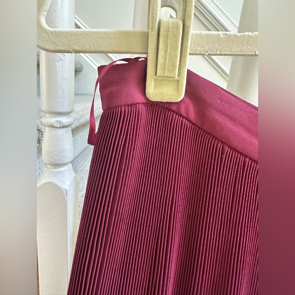 J. Crew Burgundy Pleated Midi Skirt - size 6P - Picture 3 of 9